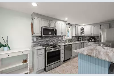 13 Rainbow Cir, Peabody, MA 01960 - Photo 8