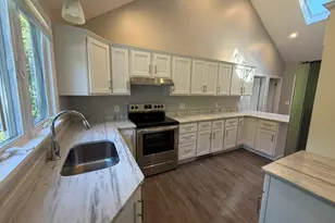 8 Kessell St, Grafton, MA 01519 - Photo 2