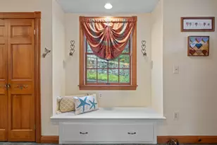 41 Elm St, Saugus, MA 01906 - Photo 28