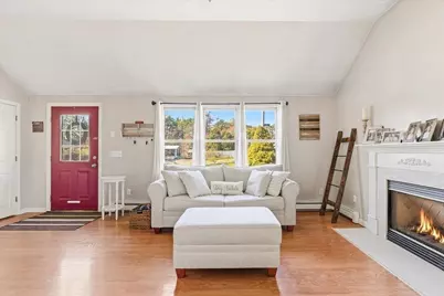 2 Juniper St, Plymouth, MA 02360 - Photo 6