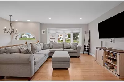 17 Vinal St, Hudson, MA 01749 - Photo 6
