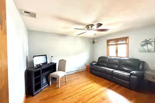 21 Venice, Saugus, MA 01906 - Photo 16