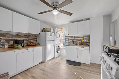 81 Liberty St, Lowell, MA 01851 - Photo 12