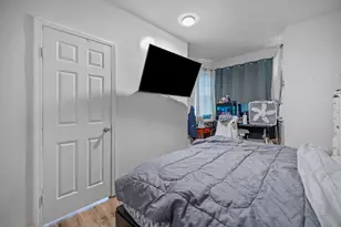 81 Liberty St, Lowell, MA 01851 - Photo 8