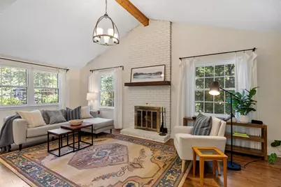 108 Kristin Dr Ext, Chelmsford, MA 01824 - Photo 10