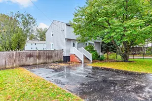 30 Pratt St, Tewksbury, MA 01876 - Photo 34
