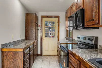 30 Monroe St, Wareham, MA 02532 - Photo 12