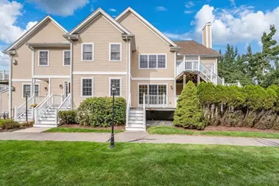 319 Hampton Way #319, Abington, MA 02351 - Photo 2