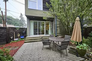 66 Catherine St, Boston, MA 02131 - Photo 26