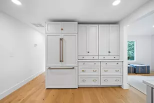 192 Westboro Rd, Upton, MA 01568 - Photo 2