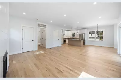 48 Beach Rd, Salisbury, MA 01952 - Photo 12