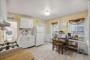 40-40 1/2 Savin Ave, Norwood, MA 02062 - Photo 6
