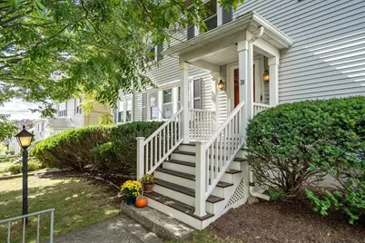30 Oakley Rd #2, Watertown, MA 02472 - Photo 2