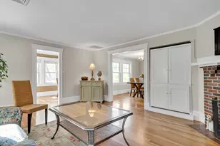 30 Oakley Rd, Watertown, MA 02472 - Photo 4