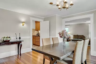 30 Oakley Rd #2, Watertown, MA 02472 - Photo 8