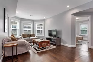 7 Abbotsford St, Boston, MA 02121 - Photo 2