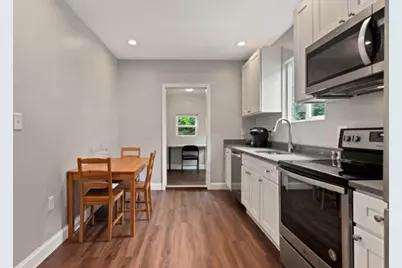 7 Abbotsford St #B, Boston, MA 02121 - Photo 4