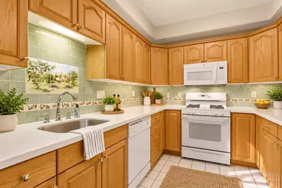 115 Revere St #D, Canton, MA 02021 - Photo 4
