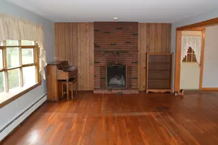 24 Elm St, Franklin, MA 02038 - Photo 8