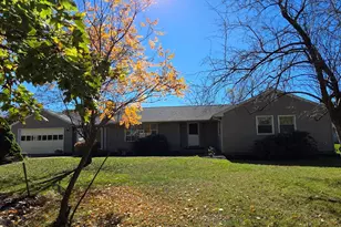 24 Elm St, Franklin, MA 02038 - Photo 1