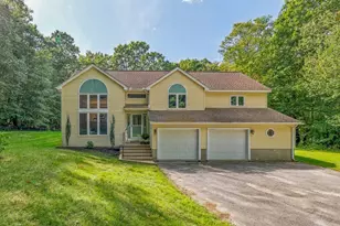 252 Breckenridge St, Palmer, MA 01069 - Photo 1