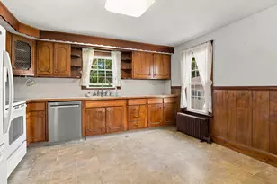 416 Rochdale St, Auburn, MA 01501 - Photo 12