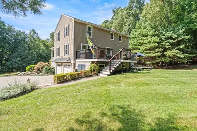 26 Elizabeth Street, Amesbury, MA 01913 - Photo 36