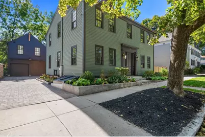 15 Broad St, Newburyport, MA 01950 - Photo 1
