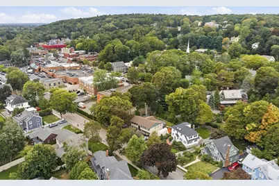 79 Claflin St, Belmont, MA 02478 - Photo 40
