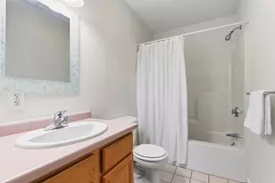 15 Tory Fort Ln, Worcester, MA 01602 - Photo 8