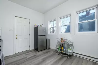 20 Cottage St #3R, Everett, MA 02149 - Photo 2