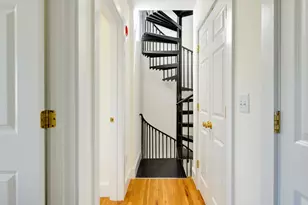 411 Norfolk St, Somerville, MA 02143 - Photo 20