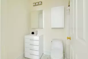 411 Norfolk St, Somerville, MA 02143 - Photo 22