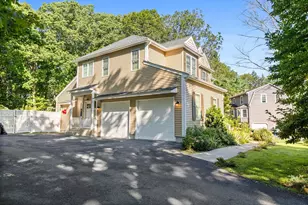 60 Shufelt Rd, Walpole, MA 02071 - Photo 2