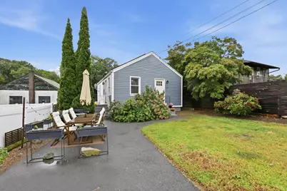 28 Cleveland Street, Medford, MA 02155 - Photo 2