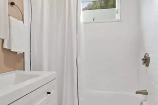 28 Cleveland St, Medford, MA 02155 - Photo 20