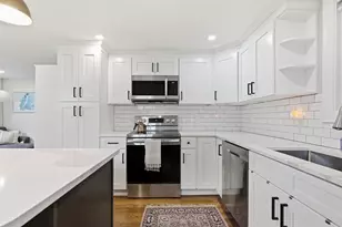 28 Cleveland St, Medford, MA 02155 - Photo 6