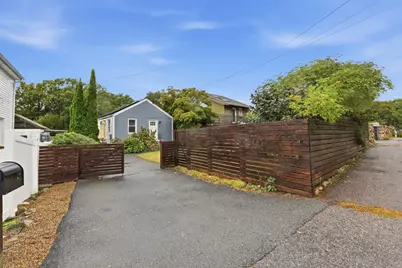 28 Cleveland Street, Medford, MA 02155 - Photo 26