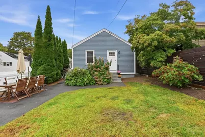 28 Cleveland Street, Medford, MA 02155 - Photo 24