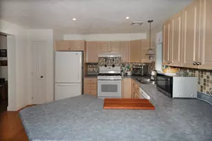 868 Main St, Wareham, MA 02576 - Photo 6