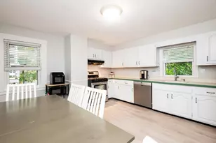 8 Washington St, Stoneham, MA 02180 - Photo 14