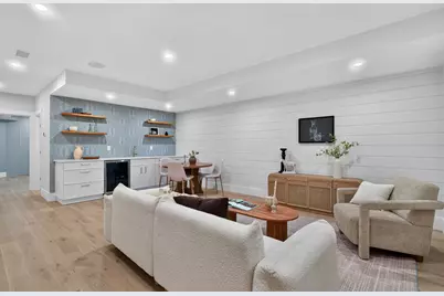 21 Cottage Park Ave, Cambridge, MA 02140 - Photo 16