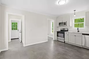 74 S Maple St, Westfield, MA 01085 - Photo 12