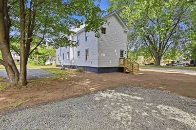 74 S Maple St, Westfield, MA 01085 - Photo 30