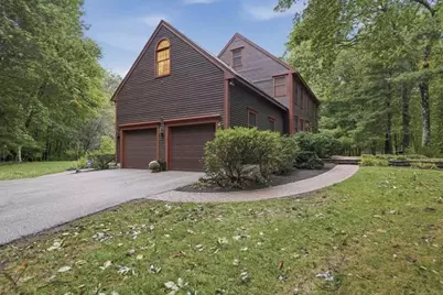 9 Fox Run Dr, Haverhill, MA 01832 - Photo 4