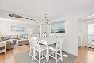 2 Greenleaf St, Newburyport, MA 01950 - Photo 12