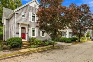 12 Collins St, Newburyport, MA 01950 - Photo 1