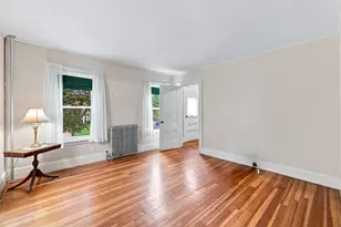 12 Collins St, Newburyport, MA 01950 - Photo 2