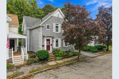 12 Collins St, Newburyport, MA 01950 - Photo 24