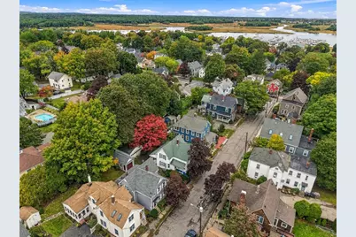 12 Collins St, Newburyport, MA 01950 - Photo 26